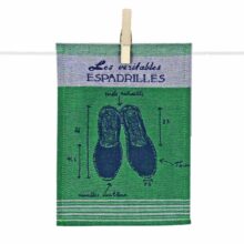 Espadrilles de Mauléon en mini-serviette made in France.